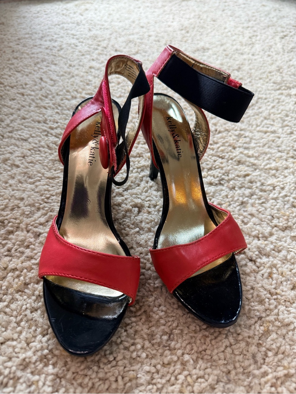 Kelly & Katie Red & Black Patent Heels Ankle Strap Sandals Size 7M